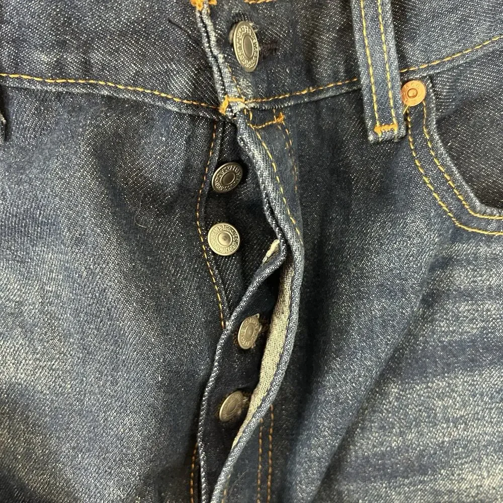 Levis 501 Men's‎ Sz 38x34 Button Fly Jeans Faded Blue Distressed Denim Classic